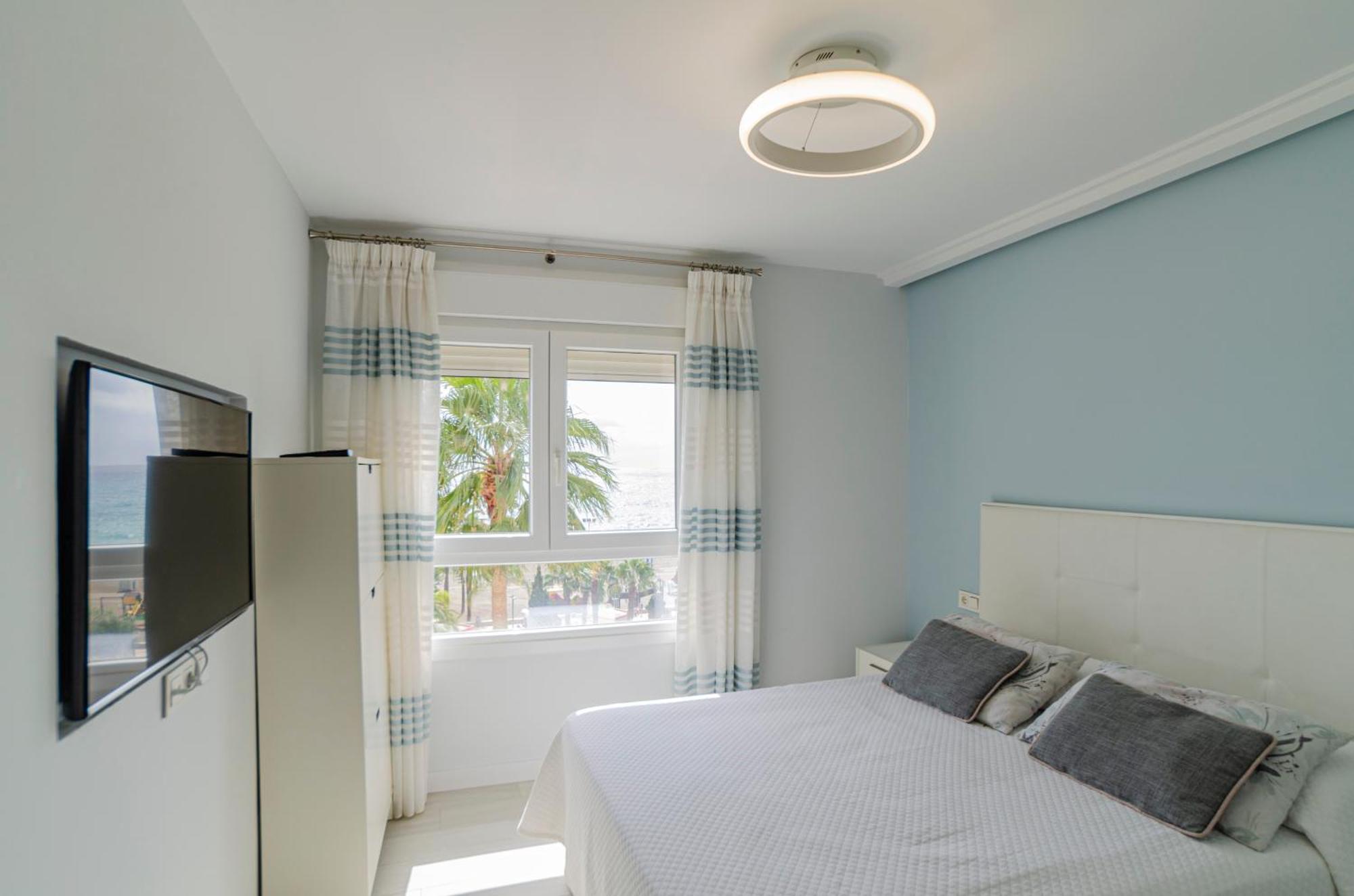 Apartamento A&C Vistas Al Mar Luxury Torre Del Mar Exterior foto